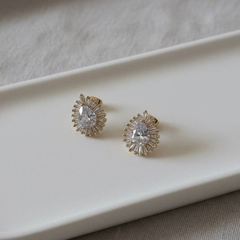 Maeva – 18K gold-plated stud earrings with zircons