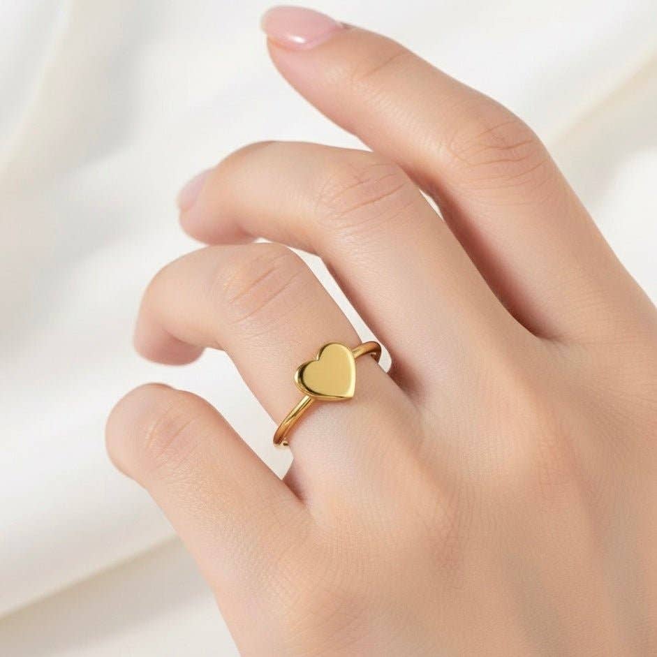 CORA - heart ring in gold-plated waterproof steel