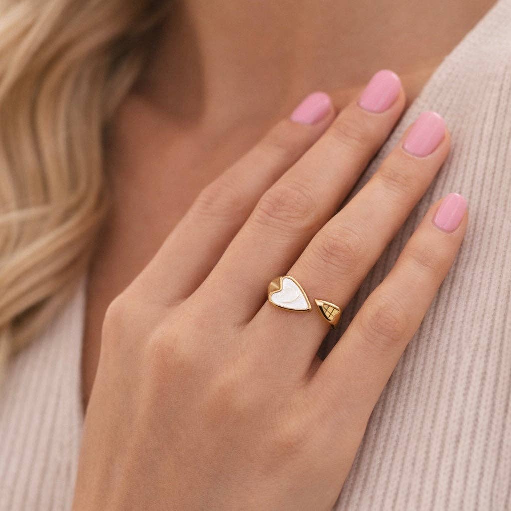Pearl Heart - Mother-of-pearl heart ring