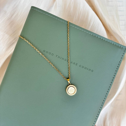 La Dolce Vita - Limited edition - Necklace with gold pendant
